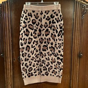 Davi and Dani cheetah print midi skirt